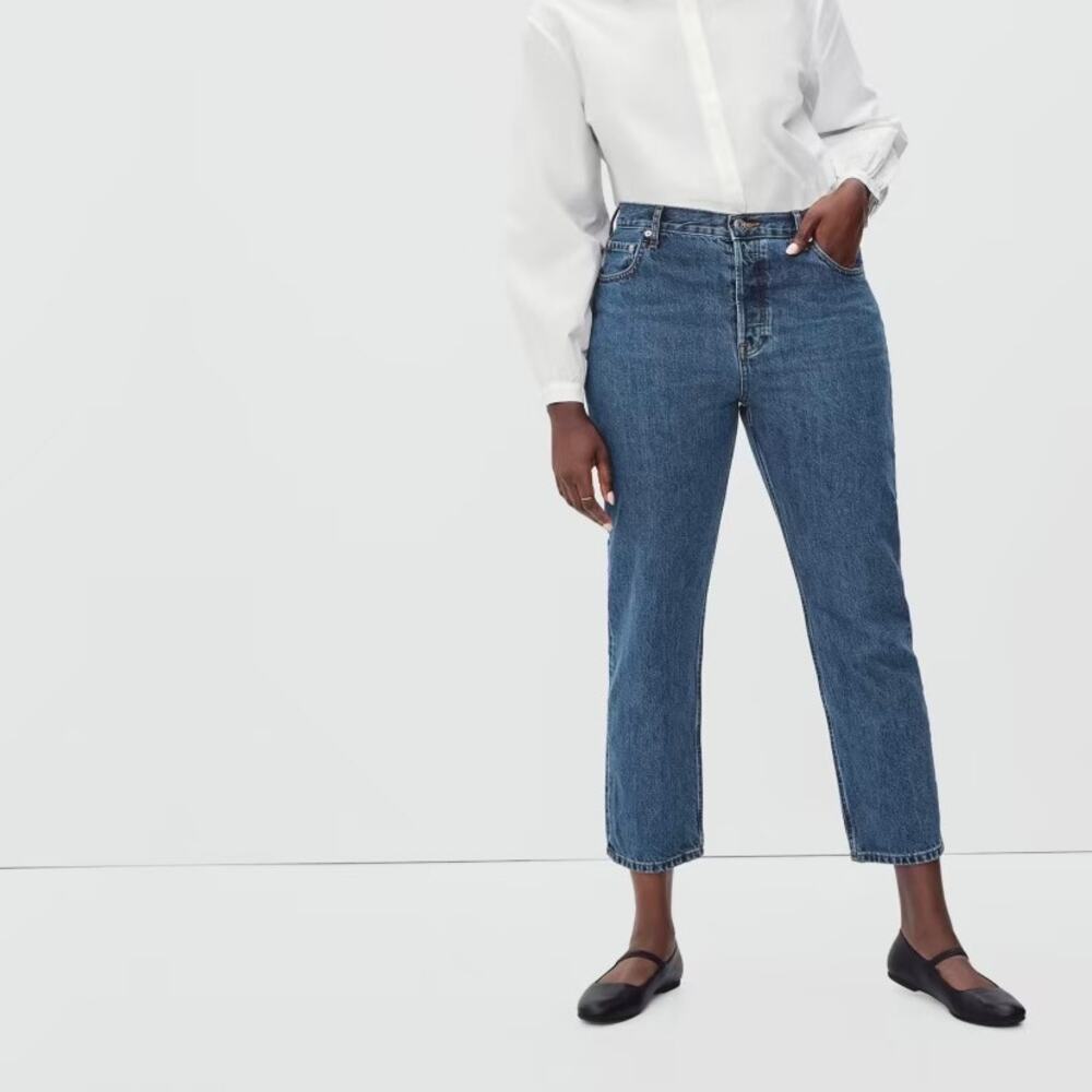 EVERLANE The Curvy 90s Cheeky Straight Jean 30 Crop